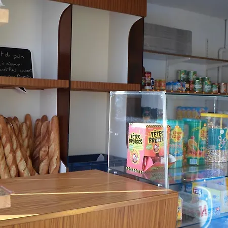 Kemping Les Pinasses 3*