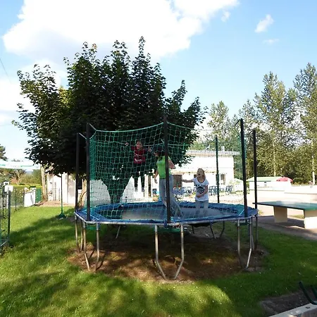 Kemping Les Pinasses 3*