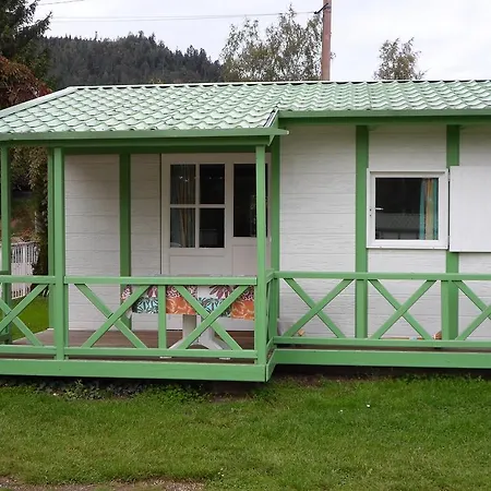 Les Pinasses Campsite 3*