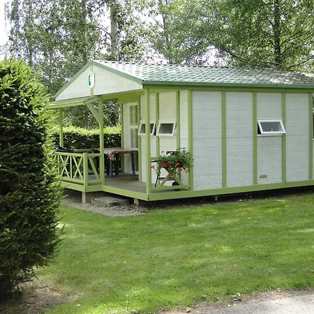 Les Pinasses Campsite 3*