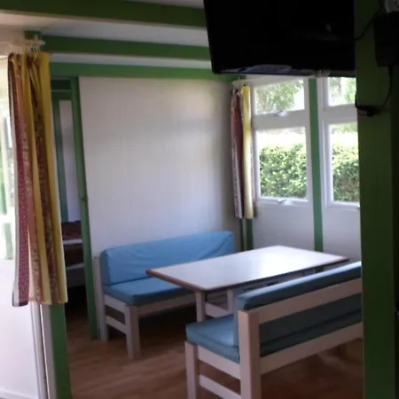 Les Pinasses Kemping 3*