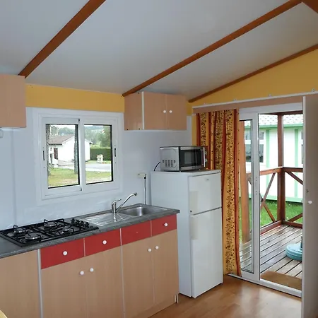 Les Pinasses Campsite La Chapelle (Lorraine)