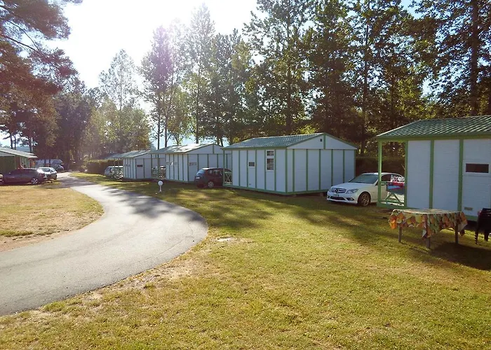 Les Pinasses 3* La Chapelle (Lorraine)