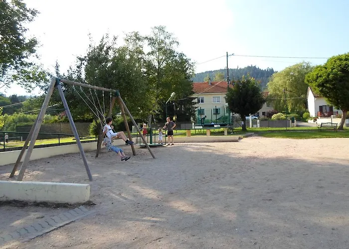 Kemp Les Pinasses La Chapelle (Lorraine)