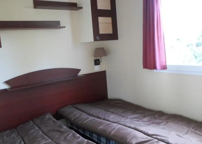 Les Pinasses La Chapelle (Lorraine)