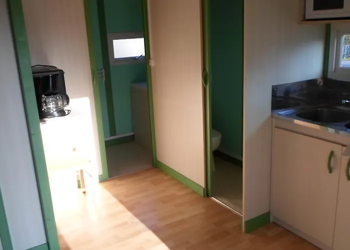 Kemp Les Pinasses La Chapelle (Lorraine)