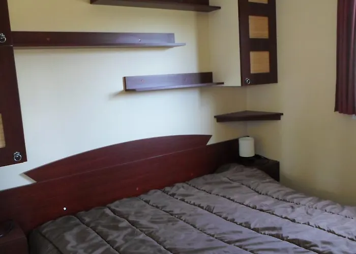 Les Pinasses La Chapelle (Lorraine)