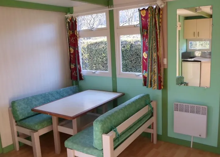 Les Pinasses Kemp La Chapelle (Lorraine)