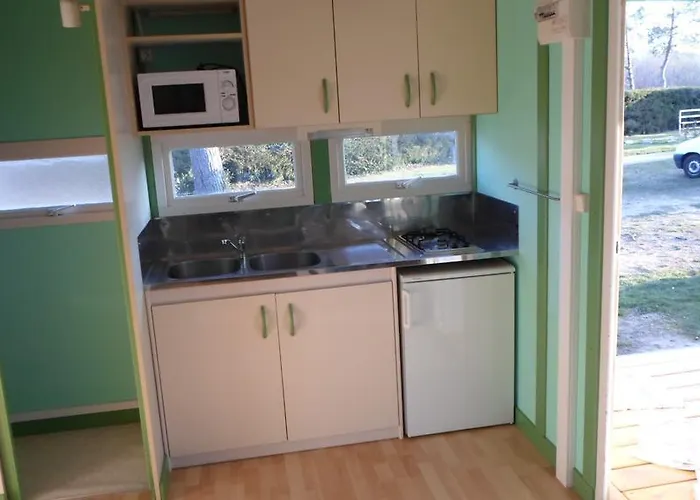 Les Pinasses Kemp La Chapelle (Lorraine)